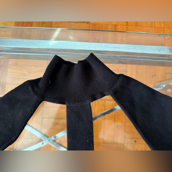 ZARA cut out mock neck knit top - Picture 6 of 8